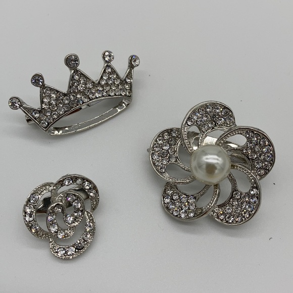 NWT 3 pc Crown Flower Set White Rhinestones - Picture 1 of 6